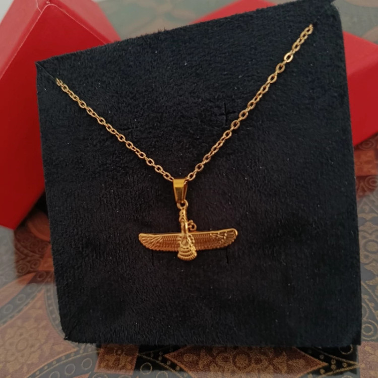 گردنبند مردانه مدل فروهر رنگ ثابت سایز کوچیک اقساط 4 ماهه